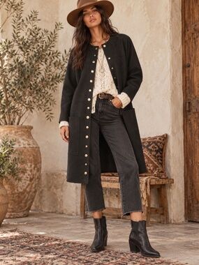 Zara Woman Black Suede like Jacket with Gold snaps. Size Medium.